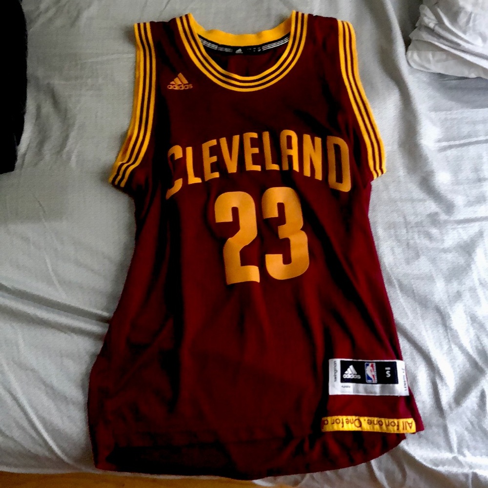2015 LeBron James jersey